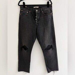 New Levi’s wedgie straight distressed black jeans 31x28